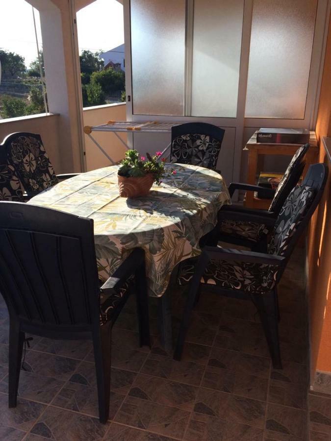 Apartmani Livk Debeljak Buitenkant foto