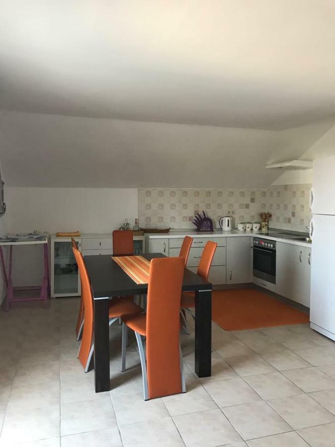 Apartmani Livk Debeljak Buitenkant foto