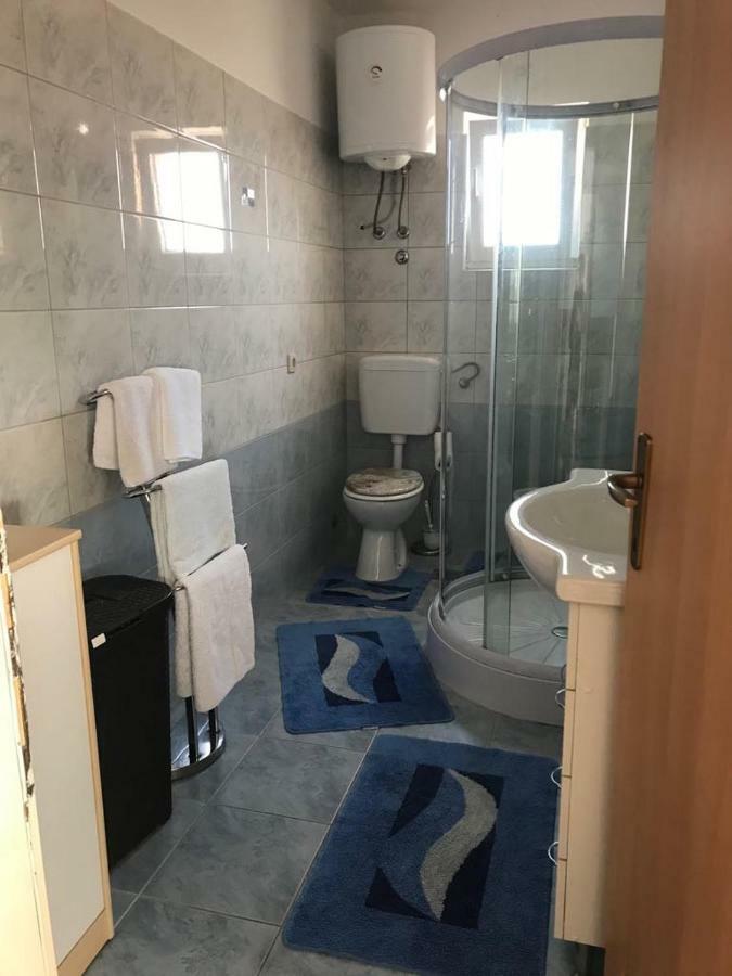 Apartmani Livk Debeljak Buitenkant foto